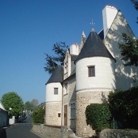 Manoir Du Rouvre Hotel Mettray ภายนอก รูปภาพ